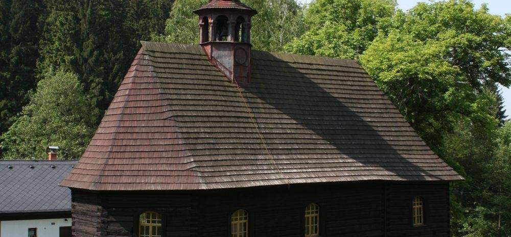 Sankt Jan Nepomucký-Holzkirche in Klepáčov