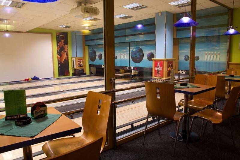 Bowling Blue Star
