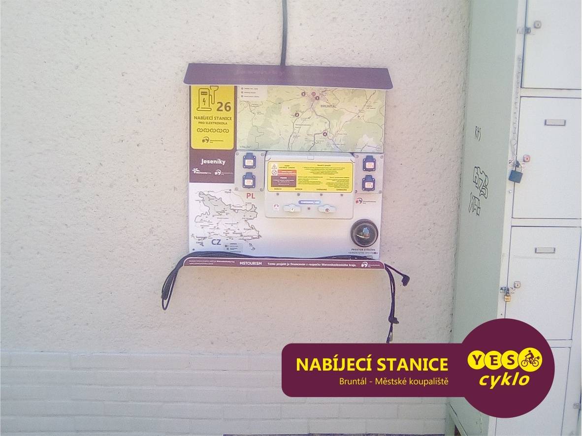 Stacja ładowania rowerów elektrycznych - basen miejski Bruntál