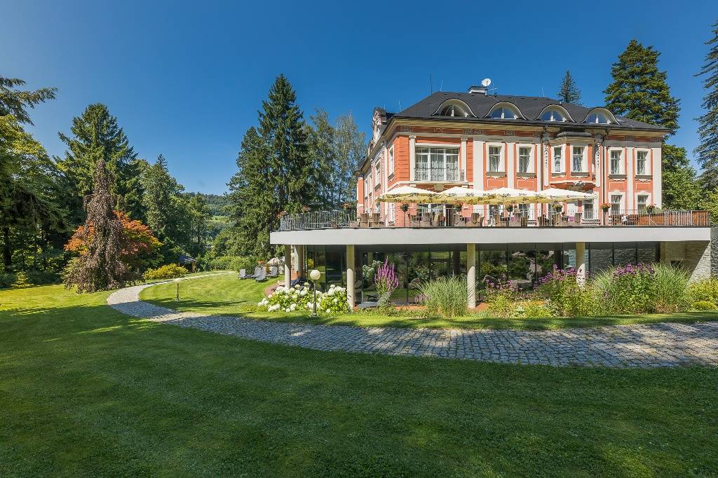 Hotel Villa Regenhart ****, Jeseník