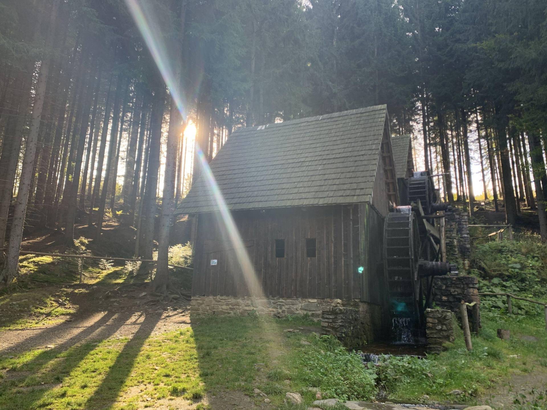 Entdecken Sie die unterirdischen Schätze im Zlatohorské-Gebirge