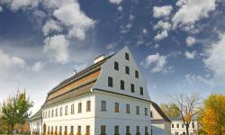 Ruční papírna a Muzeum papíru