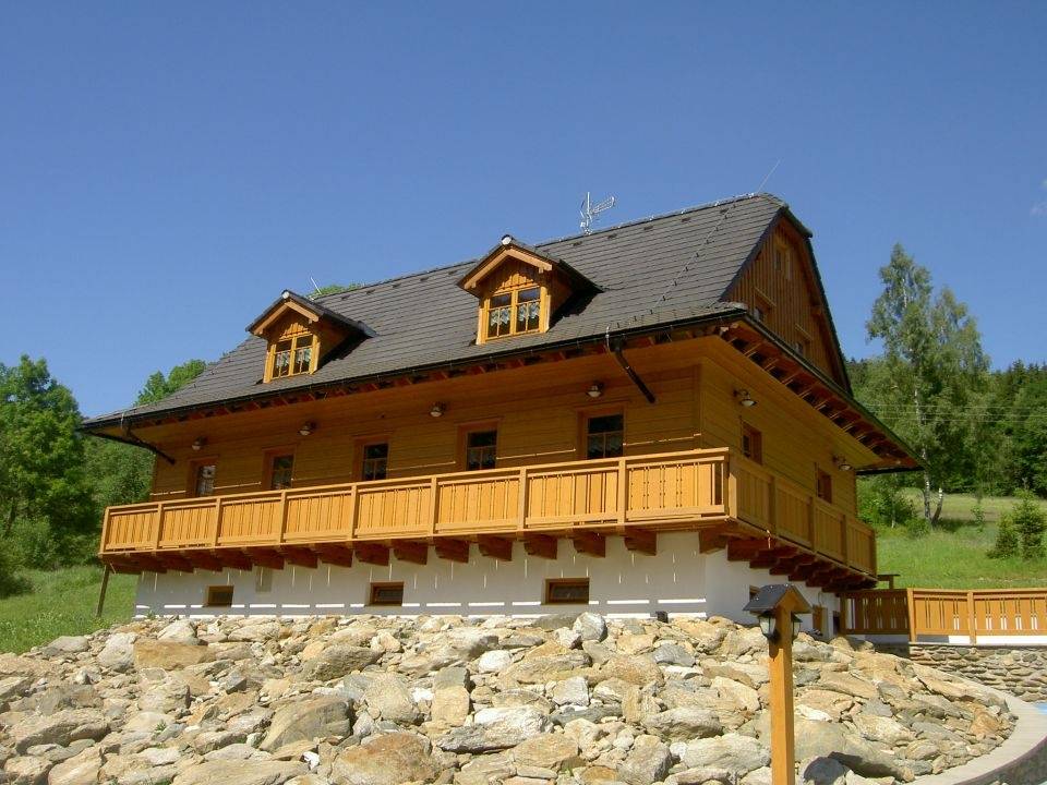 Chata 7 dvorů, Vernířovice