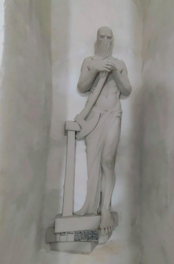 Při výstupu na věž bruntálského kostela potkáte kata