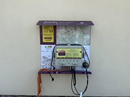 Nabíjecí stanice pro elektrokola č. 53 - Hotel Praděd Thamm, Zlaté Hory