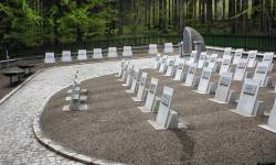 Lesní hřbitov v Rudohoří