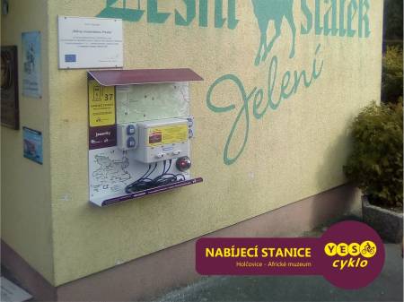Nabíjecí stanice pro elektrokola - Africké muzeum Holčovice