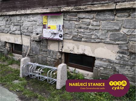 Nabíjecí stanice pro elektrokola - Chata Červenohorské sedlo