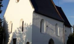 Hřbitovní kostel sv. Kříže