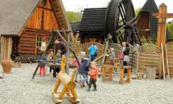 Středověký park techniky (Średniowieczna Osada Górnicza)