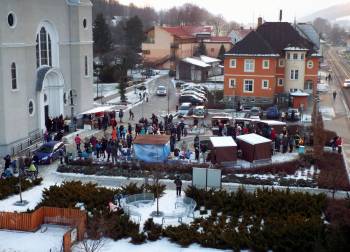 Českoveské adventní trhy a rozsvěcení vánočního stromu