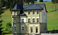 Apartmány Zámeček, Ostružná