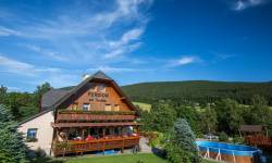 Penzion pod Šerákem, Ostružná